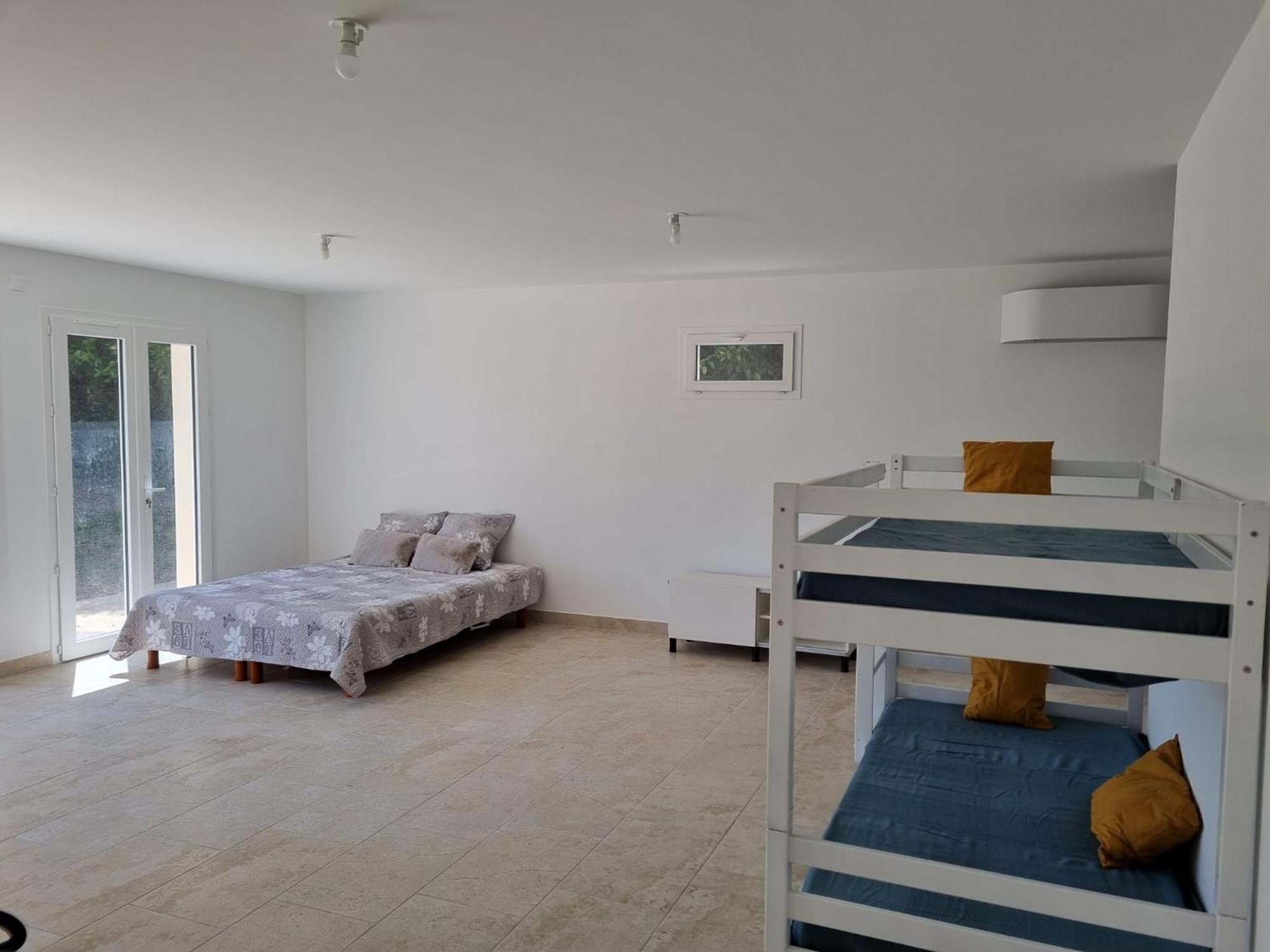 Au Fil De Soi Villa Saint-Julien-de-Peyrolas Phòng bức ảnh