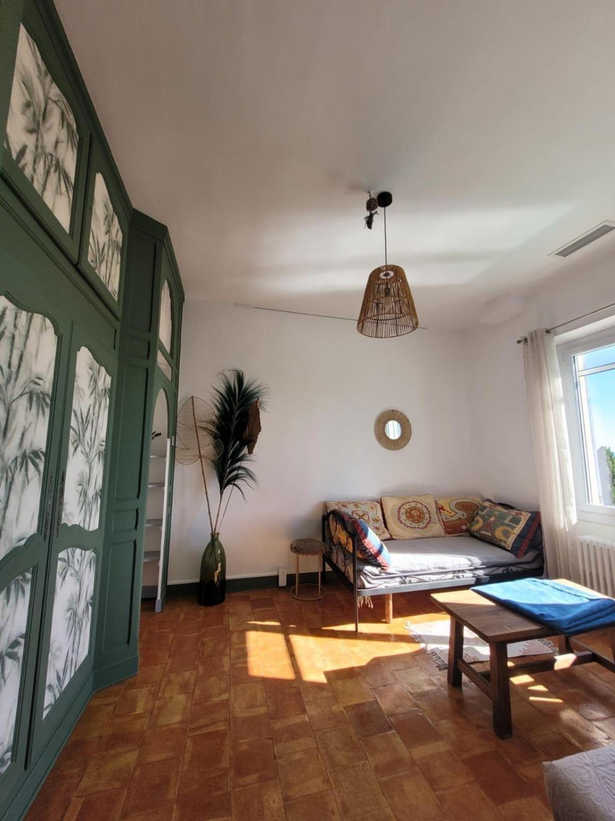 Au Fil De Soi Villa Saint-Julien-de-Peyrolas Phòng bức ảnh